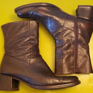 Vintage 90s Leather Boots by Kenneth Cole - Women's  size 10.5